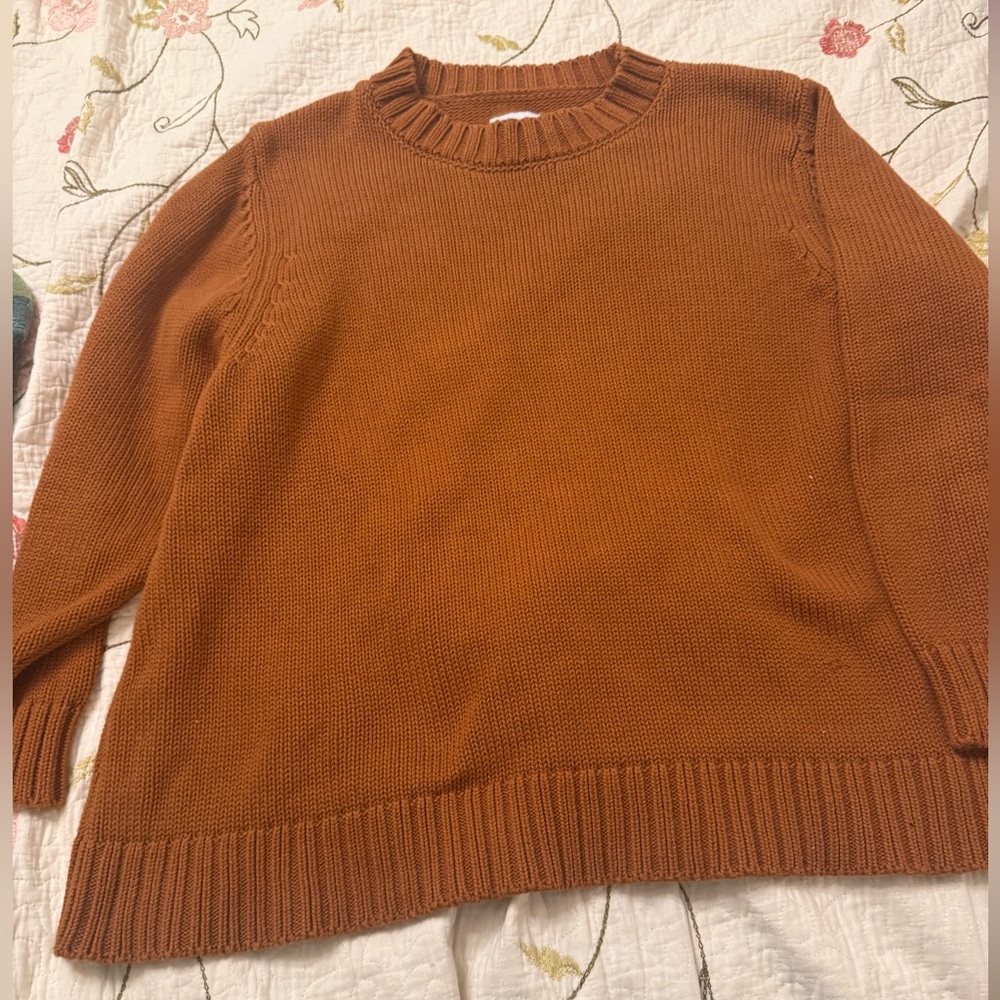 Women’s Crewneck Knit Sweater in Rust Brown
